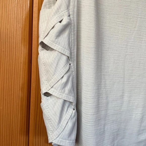 Lululemon Athletica White Muscle Tank Top Size 4 - Picture 5 of 6